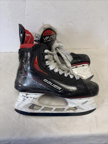 Junior Size 3 Bauer Vapor 3X PRO ice Hockey Skates. Titanium Blades