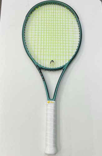 Wilson Blade V9 100 16x19 Grip Size 2