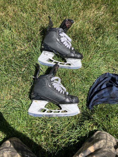 Bauer Supreme Mach Hockey Skates Regular Width Pro Stock 7.5 M Fit 2 (Used) read desc.