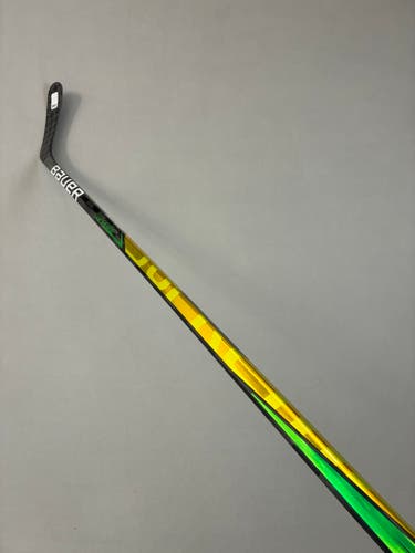 New 77 Flex P92 Senior Bauer Supreme Ultrasonic Right Hand Hockey Stick
