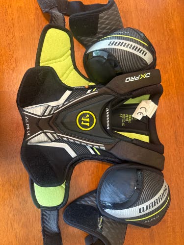 Small Junior Warrior Alpha DX Pro Shoulder Pads (Used)