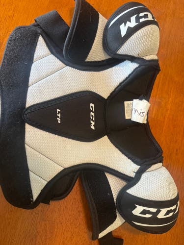 Large Youth CCM LTP Shoulder Pads (Used)