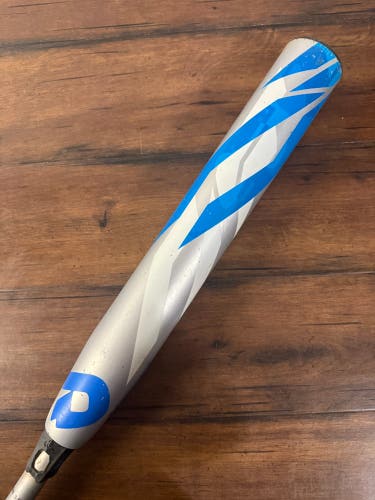 Demarini CF Zen 30/19 (-11) Fastpitch Softball Bat