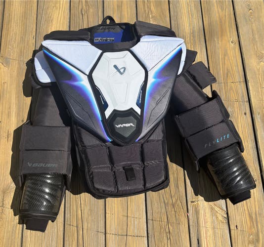 XL Bauer Vapor Flylite Chest Protector