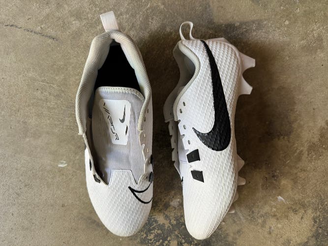 Unisex Size M 10.0 (W 11.0) Nike Cleats Low Top (Used)