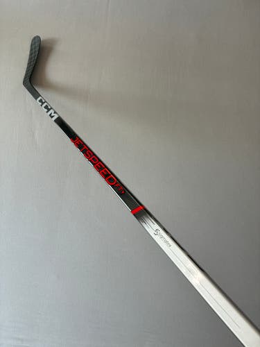 New 55 Flex P29 Intermediate CCM JetSpeed FT+ Right Hand Hockey Stick