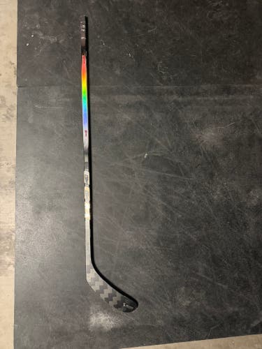 Junior CCM JetSpeed FT8 Pro Right Handed Hockey Stick P28 40 Flex (Used)