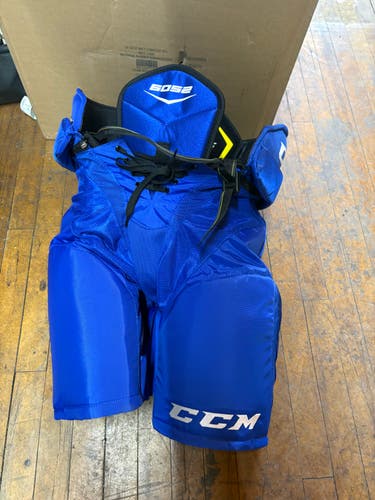 Senior Medium CCM Tacks 6052 Hockey Pants (New)