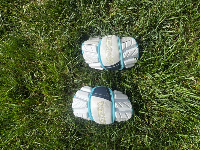 Villanova Large Maverik Max Arm Pads (Team Issue)