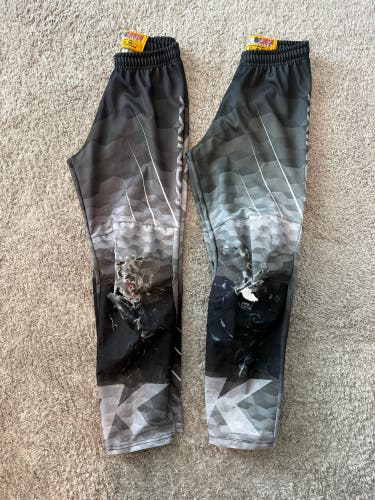 2 Pairs Konnix K1 Inline pants size Junior L/XL