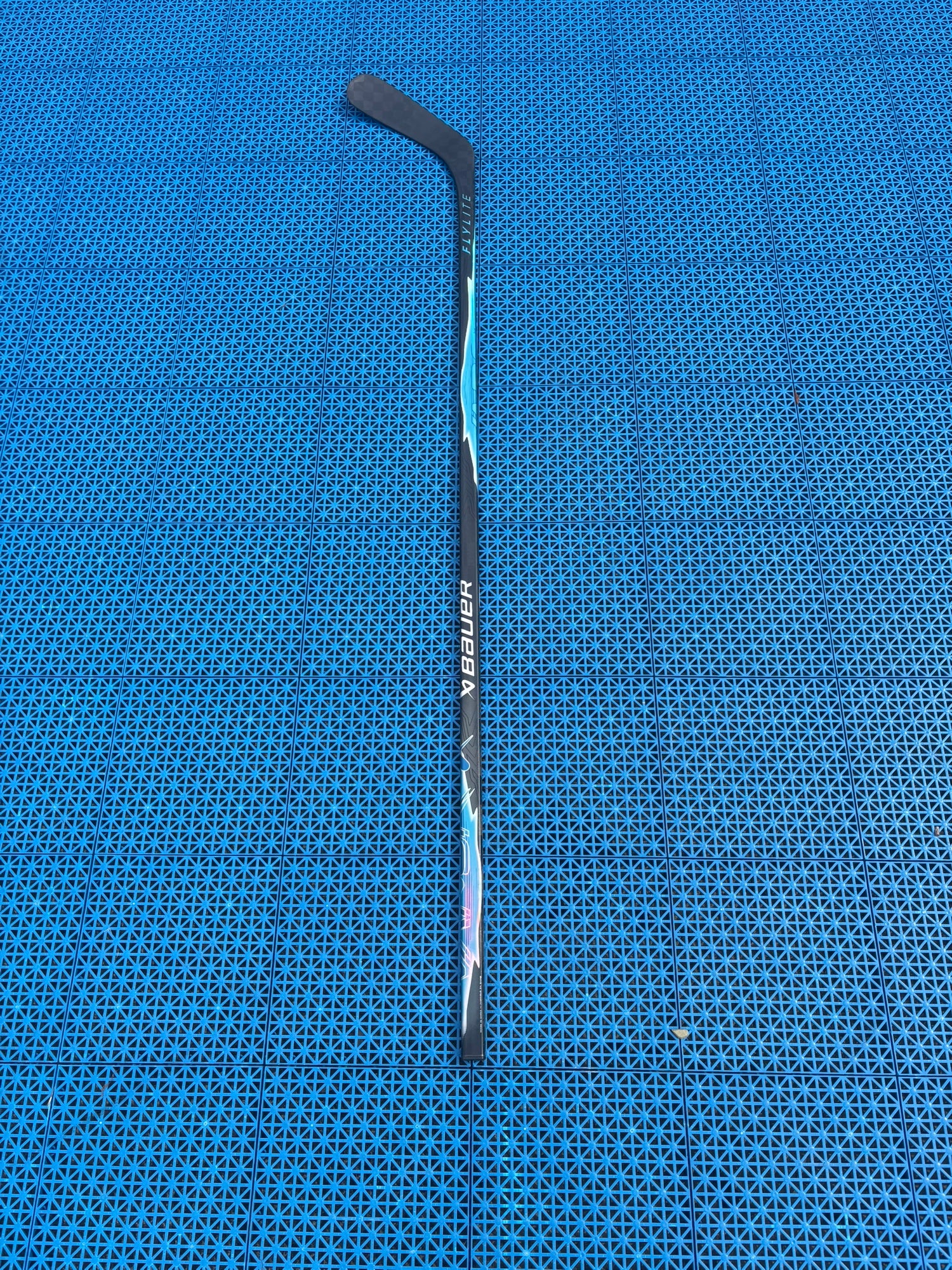 Light Blue Senior Bauer Vapor Flylite Left Hand Hockey Stick P29 