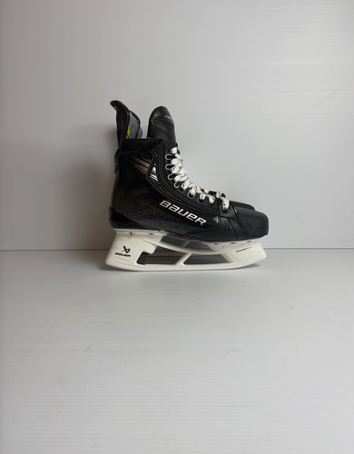 New Size 4.5 Fit 2 Bauer Vapor Hyperlite 2 Pro Stock Hockey Skates - Black