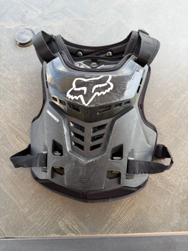 Black Youth Unisex Fox Racing Chest Protector (Used)