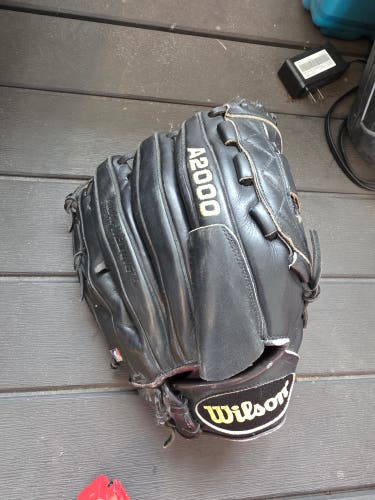 Wilson RH A2000 ASO Baseball Glove 11.5" (Used)