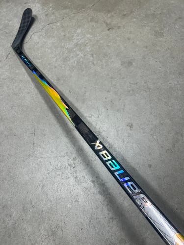 77 Flex P86 Senior Bauer Flylite Right Hand Hockey Stick NHL JAKE O’BRIEN (Pro Stock)