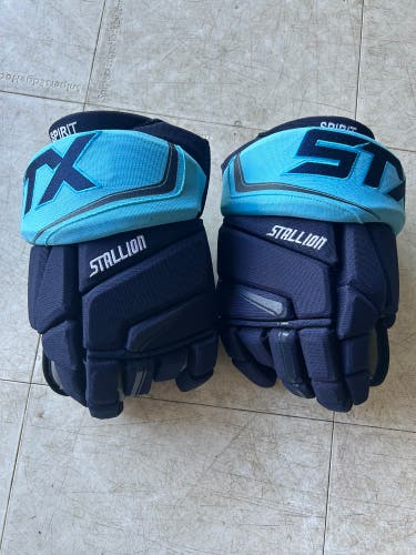 STX Stallion Gloves 14" Pro Stock (New)
