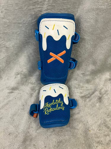 Absolutely Ridiculous Sliding Mitt