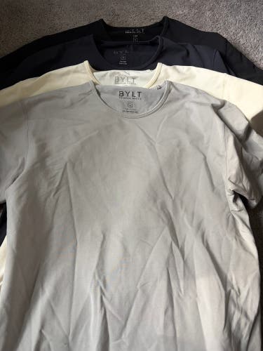 Black Small / Medium Men's Bern Shirt (Used)