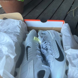 White Men's Size M 11.5 (W 12.5) Adult Nike Mid Top Huarache 9 Elite Low (New)
