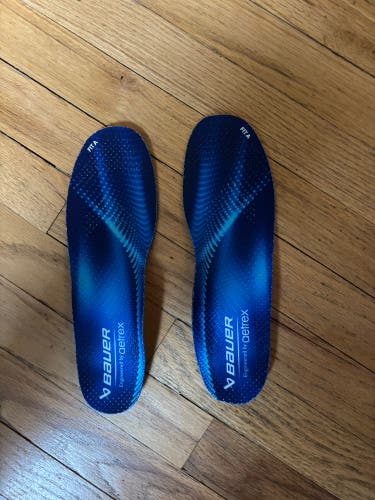 Bauer aetrex skate inserts size 7- 7 1/2 fit A (Used one time only)
