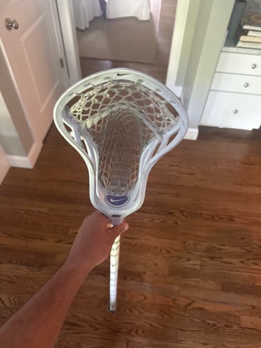 Adult Nike L3 Stick (Used) with white Carbon Nike shaft