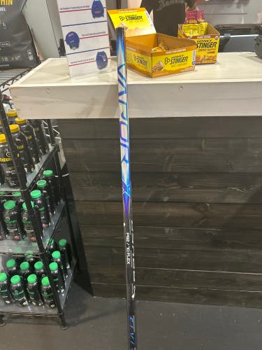 Senior Bauer Vapor Flylite Right Handed Hockey Stick P92 70 Flex (Used)