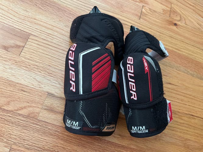 Junior Medium Bauer NSX Elbow Pads (Used)