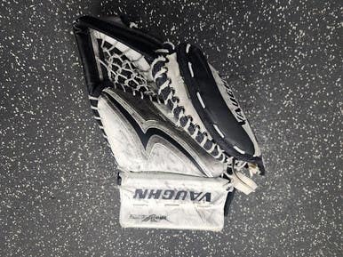 Used Vaughn PRO V ELITE Junior Goalie Catcher White 11849-S000037582