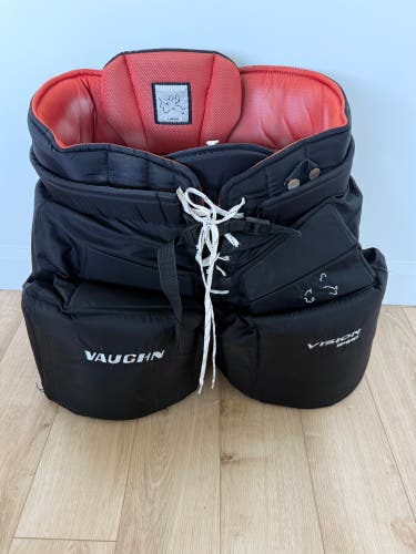 Senior Large Vaughn Vision 9400 Hockey Goalie Pants (Used)