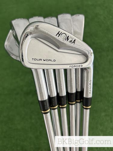 Honma Tour World TW717V Forged Iron Set 5-P / NS Pro Modus Tour 105 Stiff