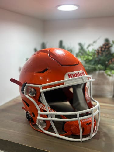 Adult Medium Riddell SpeedFlex Helmet Orange