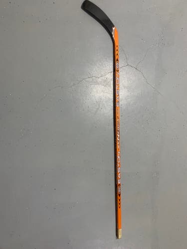 Senior Easton Synergy Si-Core Right Handed Hockey Stick 100 Flex (New)