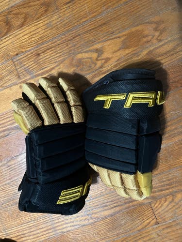 True Pro 4 Roll Glove 13” - Vegas Golden Knights