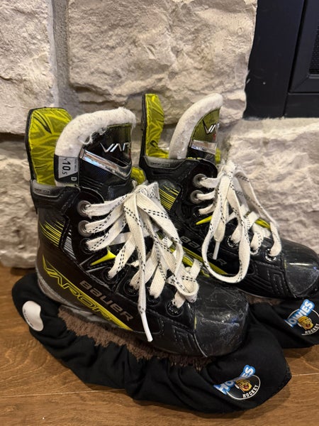 2023 Bauer Vapor X4 Hockey Skates Regular Width 10.5 (Used)