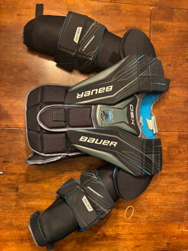 Large/Extra Large Bauer GSX Goalie Chest Protector (Used)