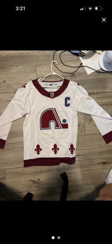 White Medium Men's Adidas Jersey (New)