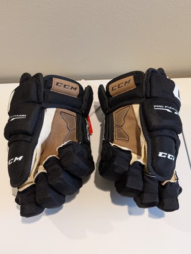 CCM Tacks 4 Roll Pro Gloves 13" (New)