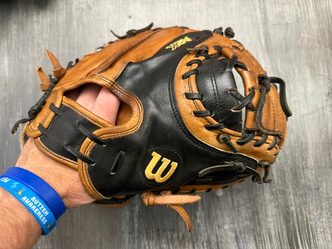 Wilson A2K RH Catcher's Baseball Glove 32.5" (Used like new)