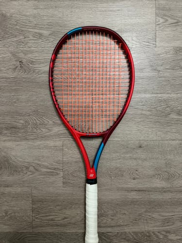 Yonex Vcore 100L (16X19) | Gripsize 4 3/8 | Great Condition