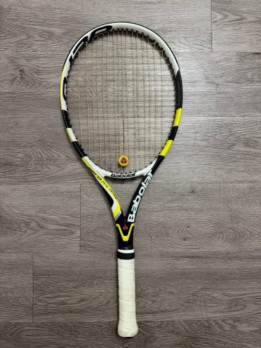 Babolat Aero Pro Drive Cortex (2011) | Gripsize 4 1/4 | Great Condition
