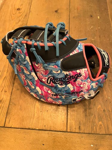 Rawlings Heart of the Hide Color Sync 13" First Base Glove (2025)