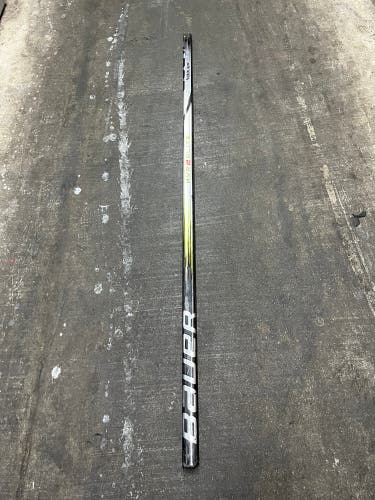 Broken Senior Bauer Vapor Hyperlite 2 Left Hand Hockey Stick P92 87 Flex (Used)