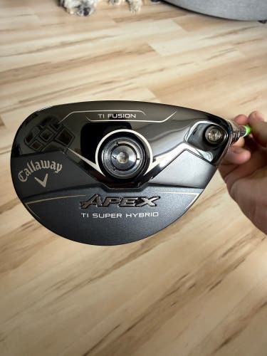Callaway Apex Ti hybrid