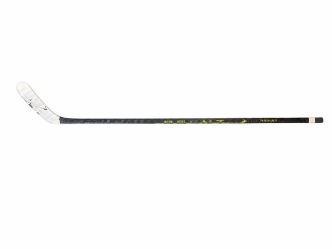 Senior Bauer AG5NT Hyperlite Dress Right Handed Hockey Stick P92 95 Flex Pro Stock (Used)