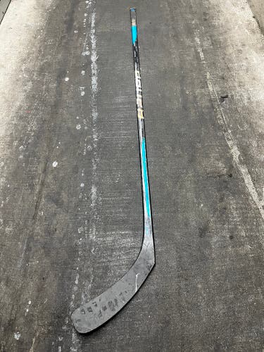 Broken Intermediate Bauer Nexus Sync Right Handed Hockey Stick P92 65 Flex (Used)