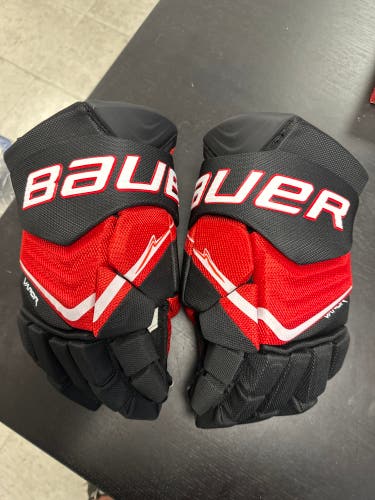Bauer Vapor Flylite Gloves 14"