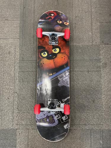 Used FIVE NIGHTS AT FREDDYS Complete Skateboard Black Regular 11614-S000236970