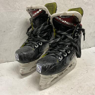 Used Bauer VAPOR X2.9 Junior Hockey Skate White/Black/Red Junior 01.5 11855-S000203870