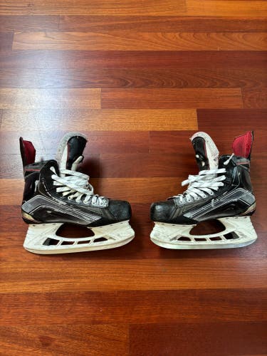 Black/Gray Bauer Vapor X800 Hockey Skates Regular Width 8.5 (Used)