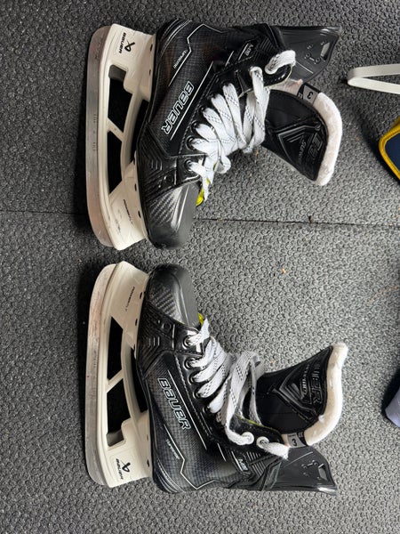 Black/Gray 2024 Bauer Supreme M50 Pro Hockey Skates Regular Width Size 3 (Used)